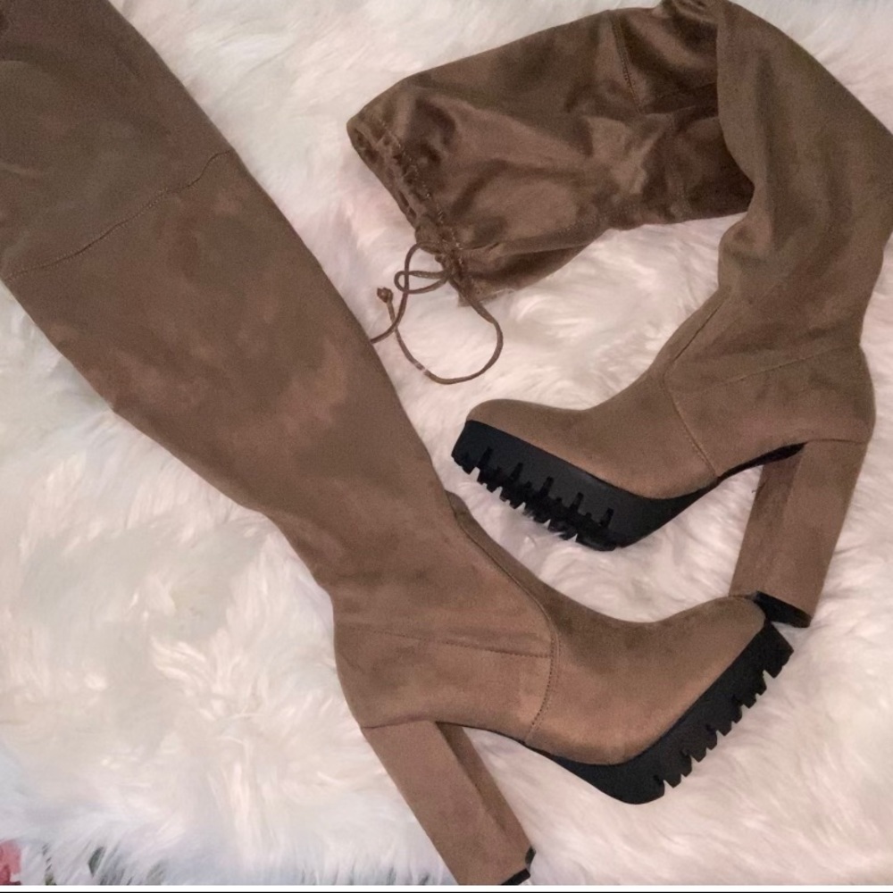 👢BOOTS OVER THE KNEE ^^FASHION NOVA^^ NEW